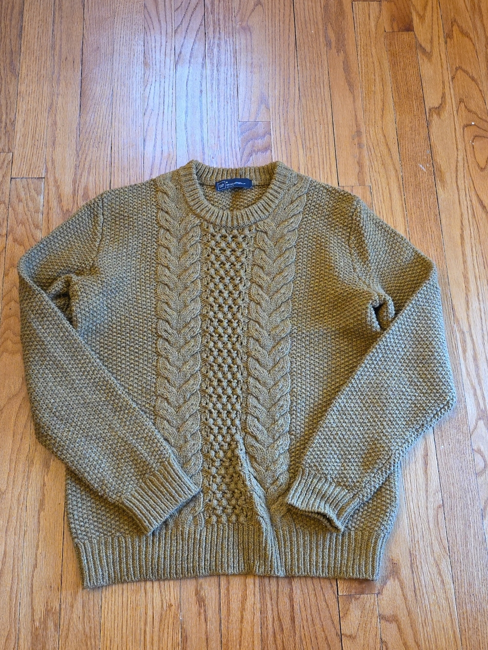 GAP Men's Cable Knit Crewneck Sweater Size Medium